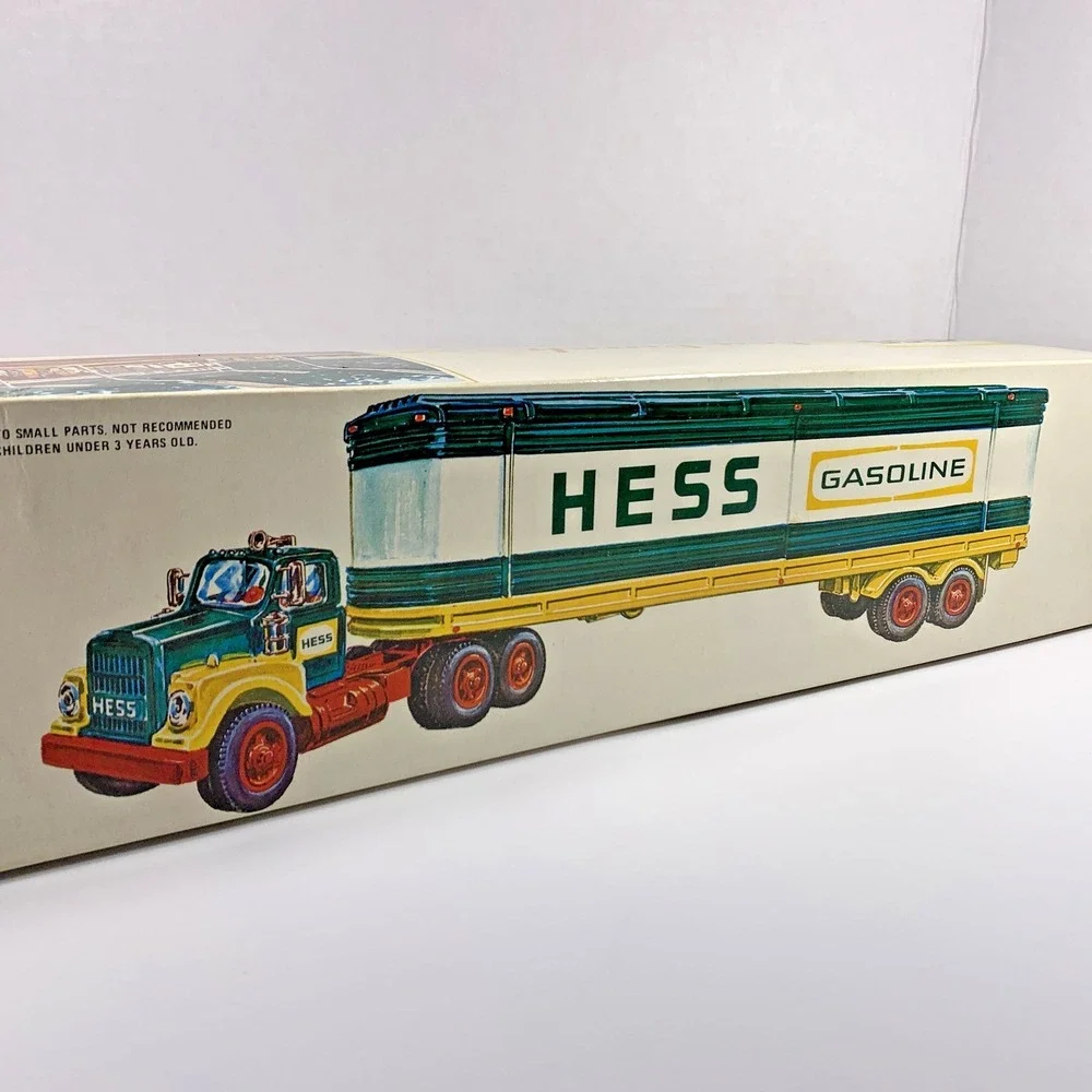 RARE Vintage‎ 1976 HESS Toy Tanker Truck w/ Barrels & Card in Original Box